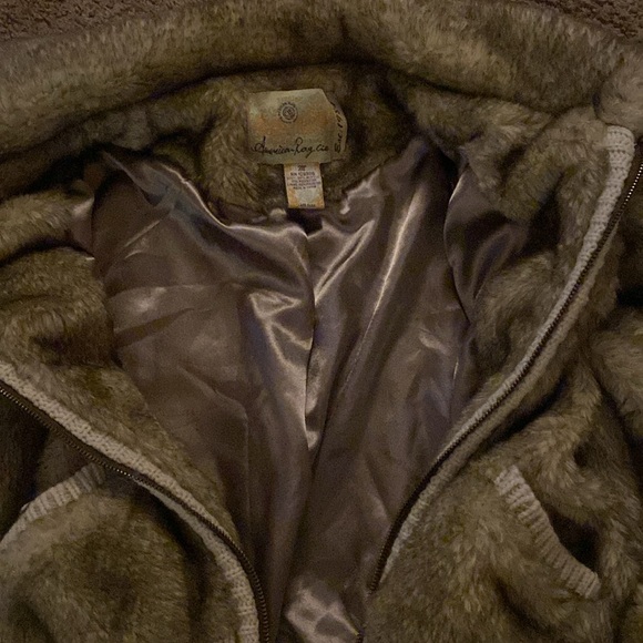 Gorgeous winter fur coat - Picture 3 of 3